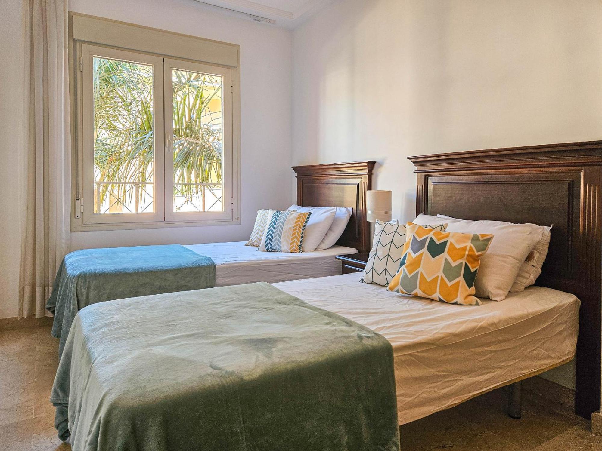 Apartment Three Bedroom In Chapas Marbella